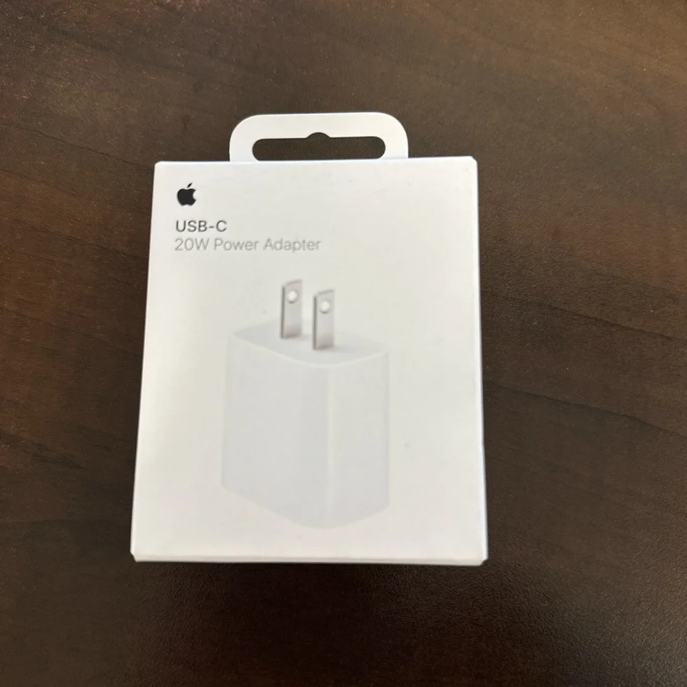 Apple 20W USB-C Power Adapter - White